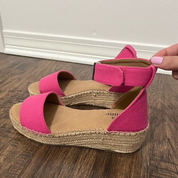 Size 8.5 Jessica Cline Ankle Strap Wedge - Pink - Picture 2 of 5